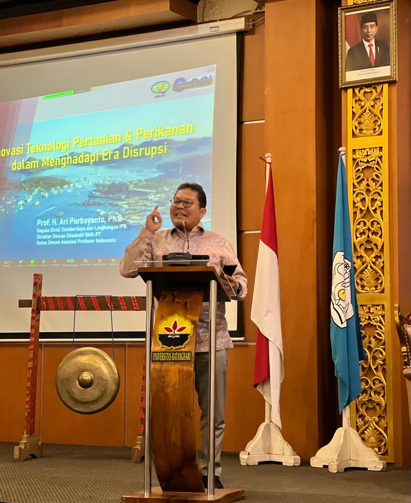Giving enlightenment about the agriculture &amp; fisheries technology innovation facing disruption era, Batanghari University Jambi (251023).