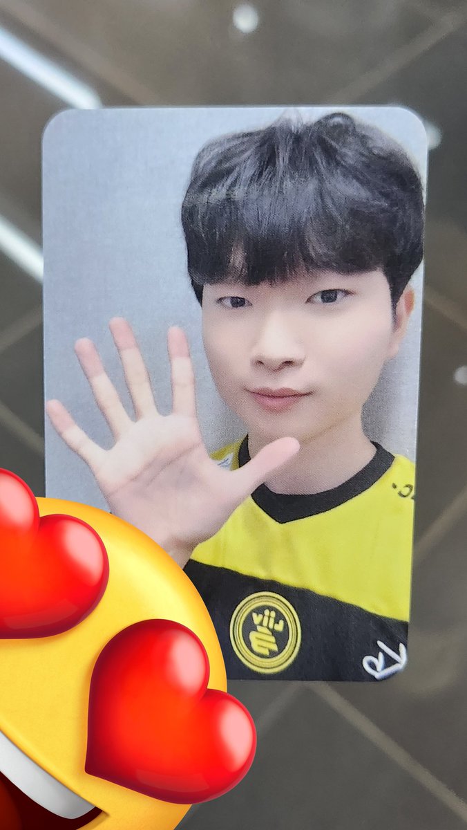 yyyyyyyH_'s tweet photo. 카트라이더 리그 포토카드 교환 구합니다

저 : 김지민 지민 선수 1회차 or 2회차
님 : 홍승민 달따 선수 2회차

멘션이나 디엠 주세요! https://t.co/EcUu7jbJ8Q