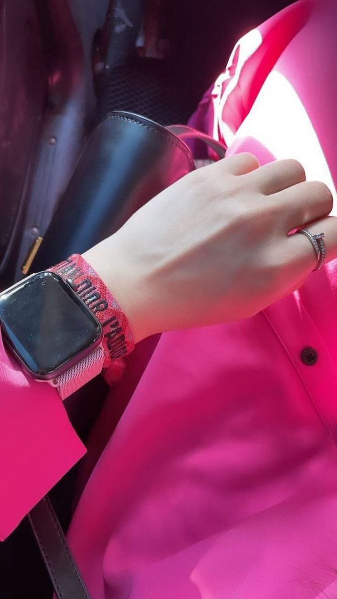 لا خوف ع أمرأة عقلها اكبر من قلبها
#مساء_الخير