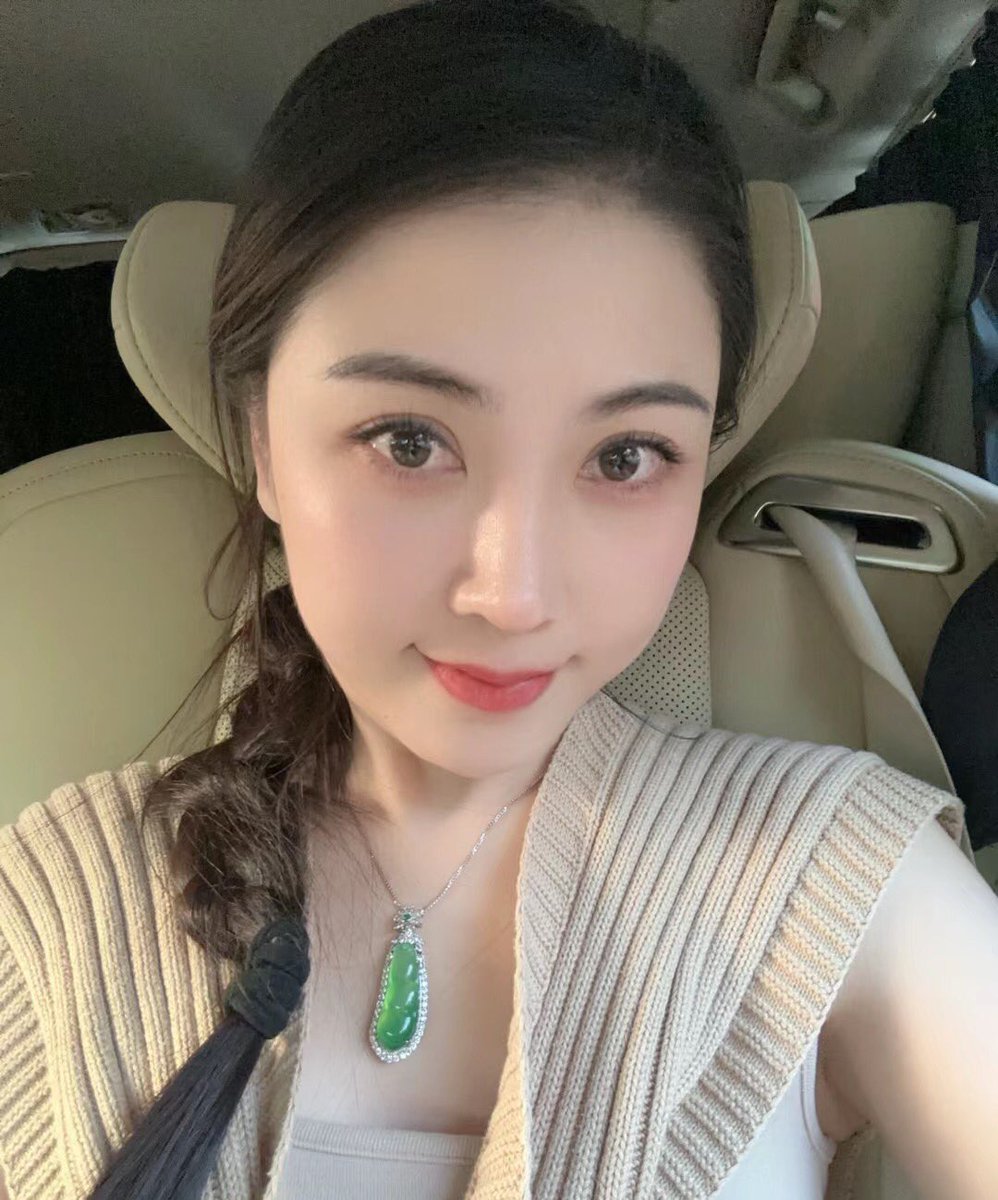天气渐冷 我在想你。北京v：xinxin-123m https://t.co/qfIeDpjHNI
