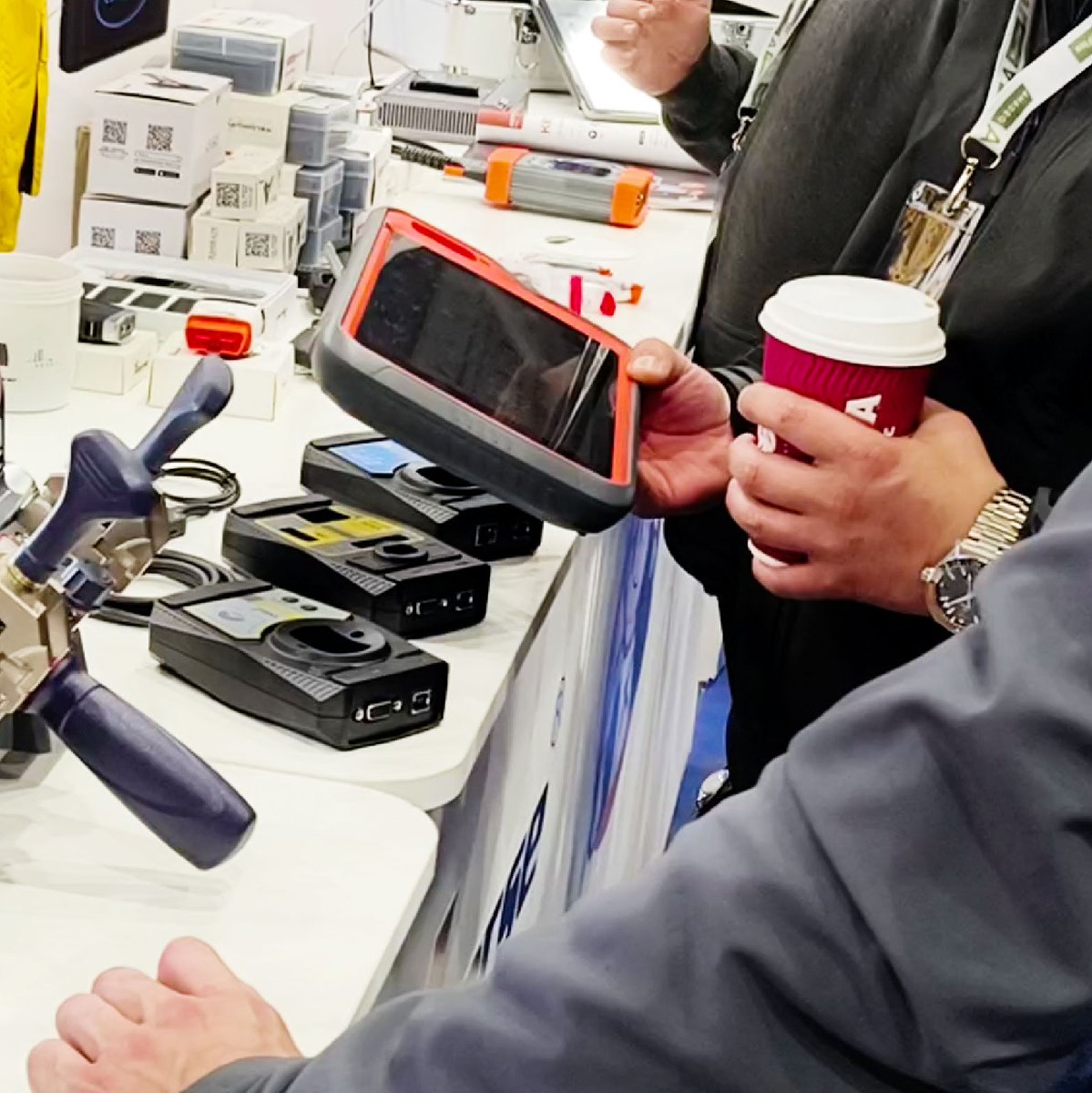 XhorseGlobal's tweet photo. 🥰Find the device you need easily at Xhorse. 🔥Wanna know which type of Xhose device do you use most? Key machines, VVDI series, KEY TOOL series or remotes?
#xhorse #vvdi #locksmith #autolocksmith #keymachine #keyprogramming https://t.co/rG4XB0vnVm