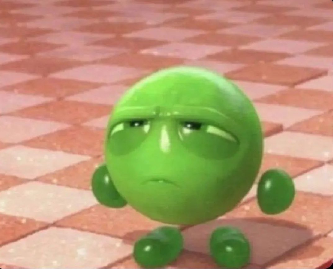 yo sentándome en ultima fila sabiendo q no veo nada