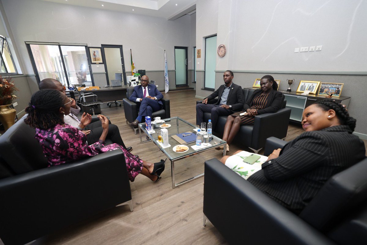 BemanyaT's tweet photo. Exciting insights coming from the @_ARIPO &amp; @WIPO  #ARPET training as shared in a courtesy visit by #Rwanda &amp; #Uganda delegates in attendance. Thanks to Ms. K. Twinamasiko @RDBrwanda , Mr. A. Ageet-@URSBHQ, Ms. S. Mumbi- @UIRI2017,  &amp; Mr. P. Mugisha @jpmoogy1. https://t.co/OO44Y5VCpM