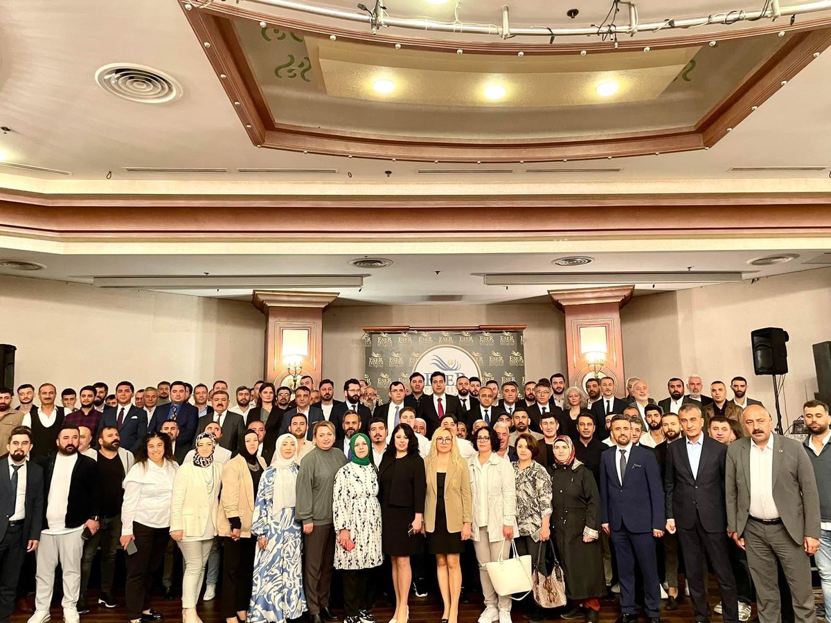 Deva Partisi İstanbul İl Yönetim Kurulu Üyeliği görevimden ve parti üyeliğinden istifa ettim.