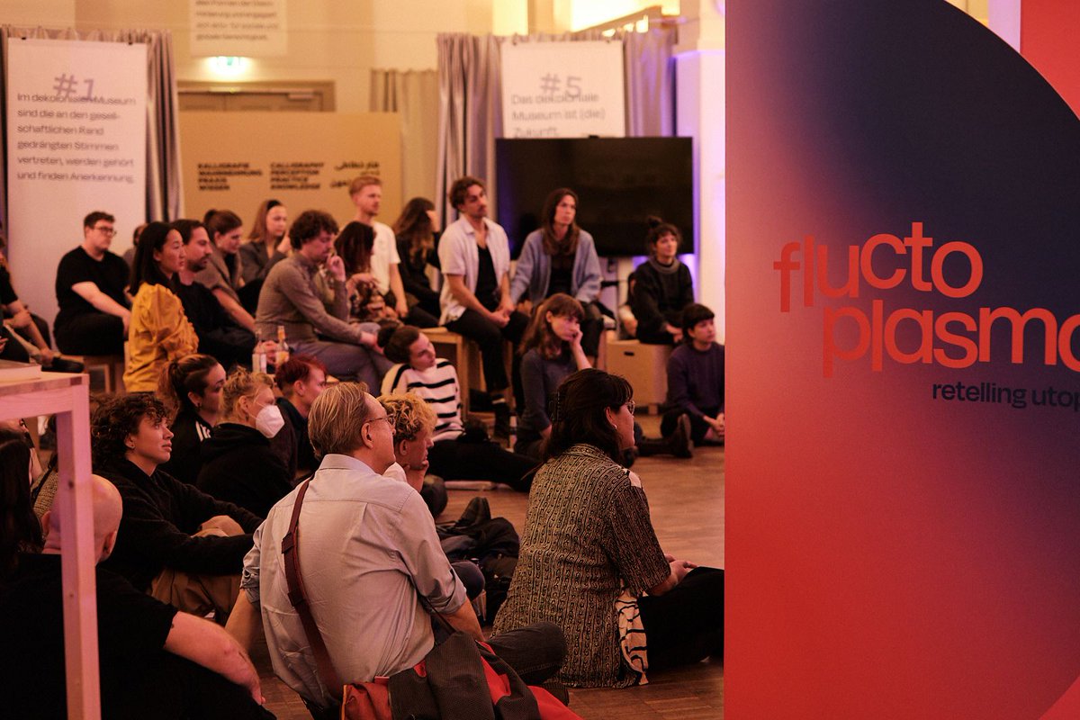Morgen startet das fluctoplasma Festival!🎉 Unter dem Motto "crush your egosystems" dreht sich alles um Gemeinschaft und eine solidarische Gesellschaft.🤝 Ihr könnt euch auf Konzerte, Workshops und vieles mehr freuen.✨👉 buff.ly/3DXrXjf 
Bild: Thomas Byczkowski