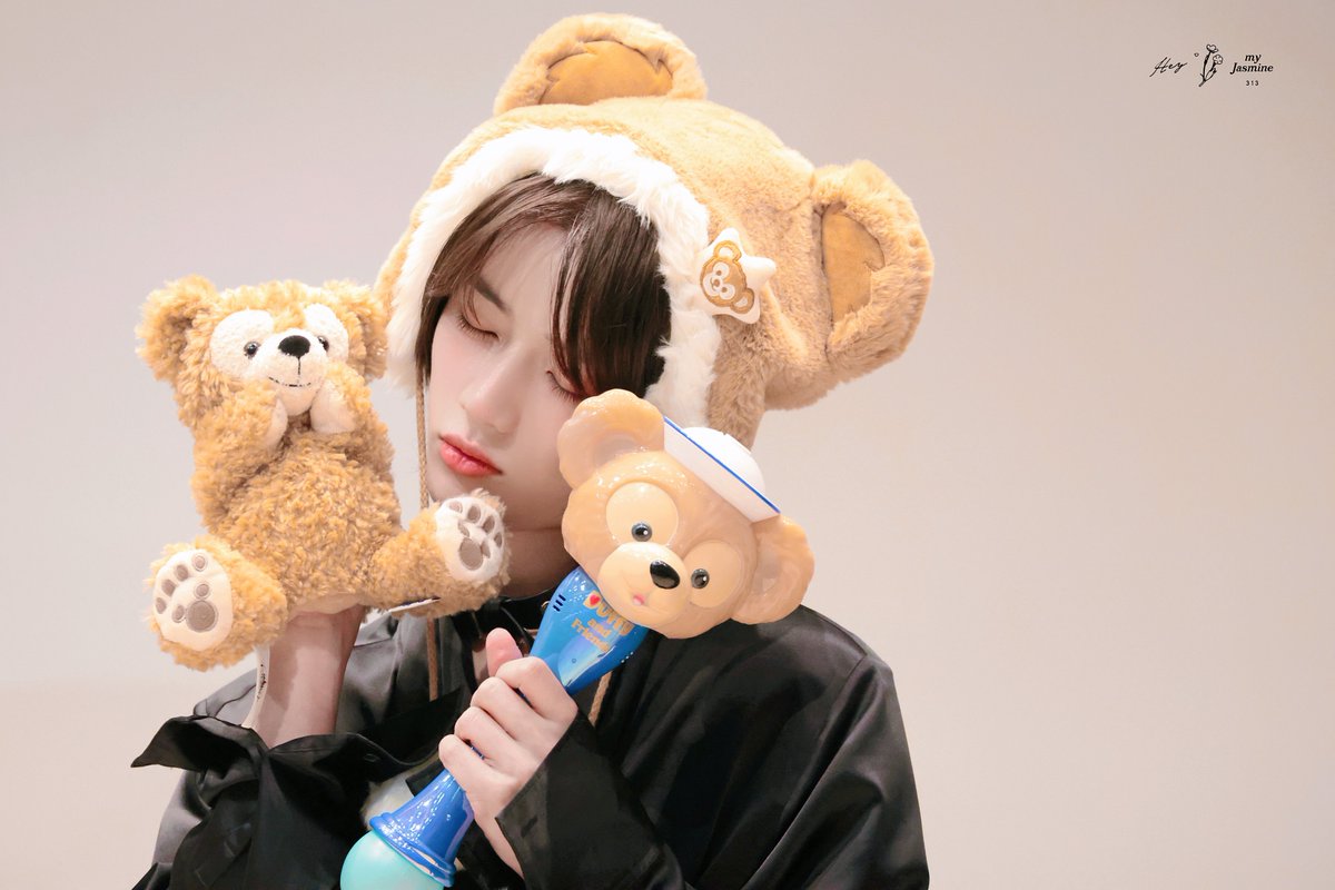 HeymyJasmine313's tweet photo. 20231024  🧸🫧

 #TXT #TOMORROW_X_TOGETHER #범규 #BEOMGYU #TXT_BEOMGYU #TXT_범규 #ボムギュ https://t.co/a3wtAynZrj
