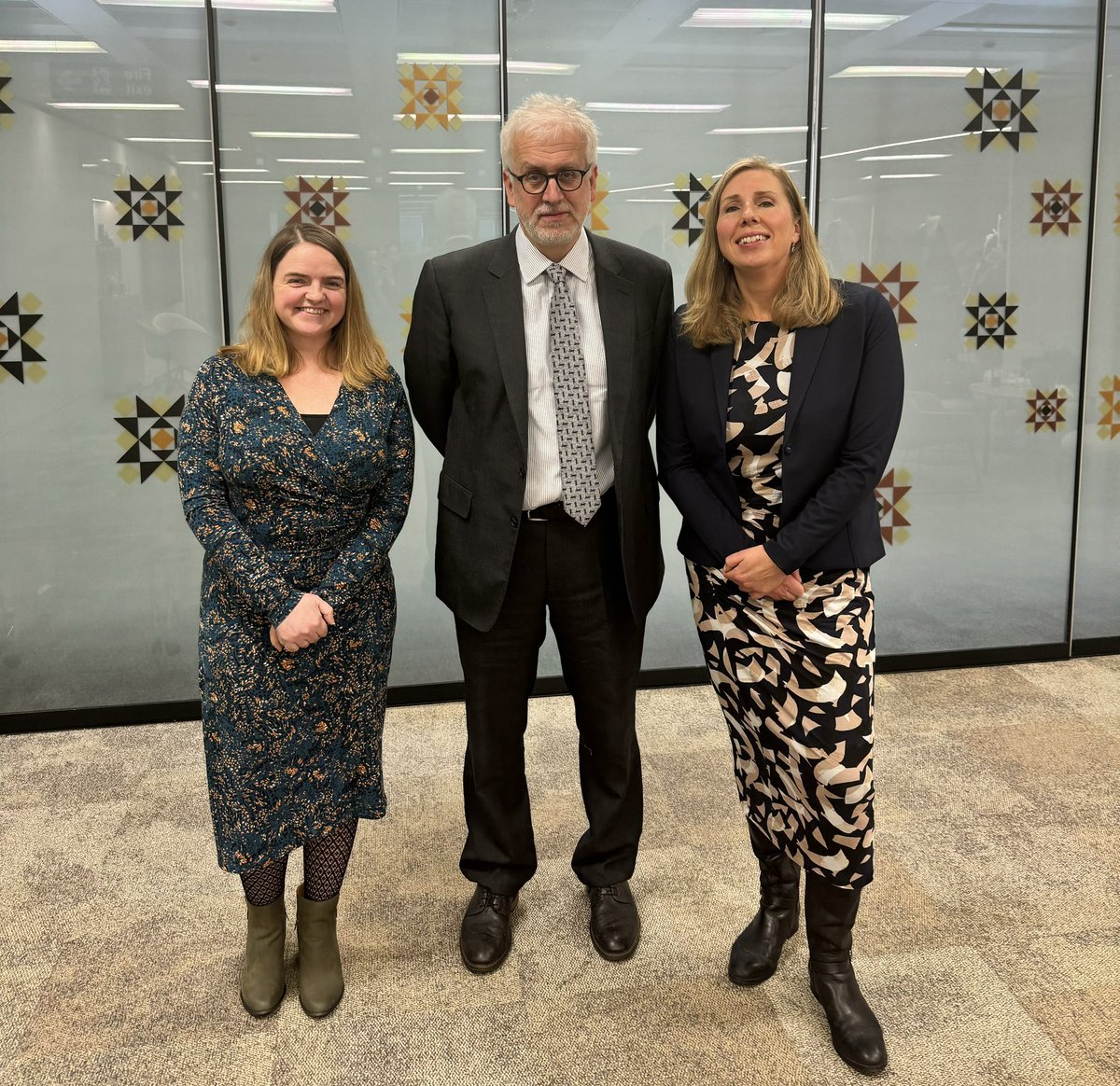 With the <a href="/Strath_FAI/">Fraser of Allander Institute</a> announcing that Scottish growth has slowed, our event today was very timely. 

<a href="/MairiSpowage/">Mairi Spowage</a> and <a href="/BBCDouglasF/">Douglas Fraser✒️🎥🎙</a> 
discussed with members what we might expect in the autumn budget and how we invest for a wellbeing economy.