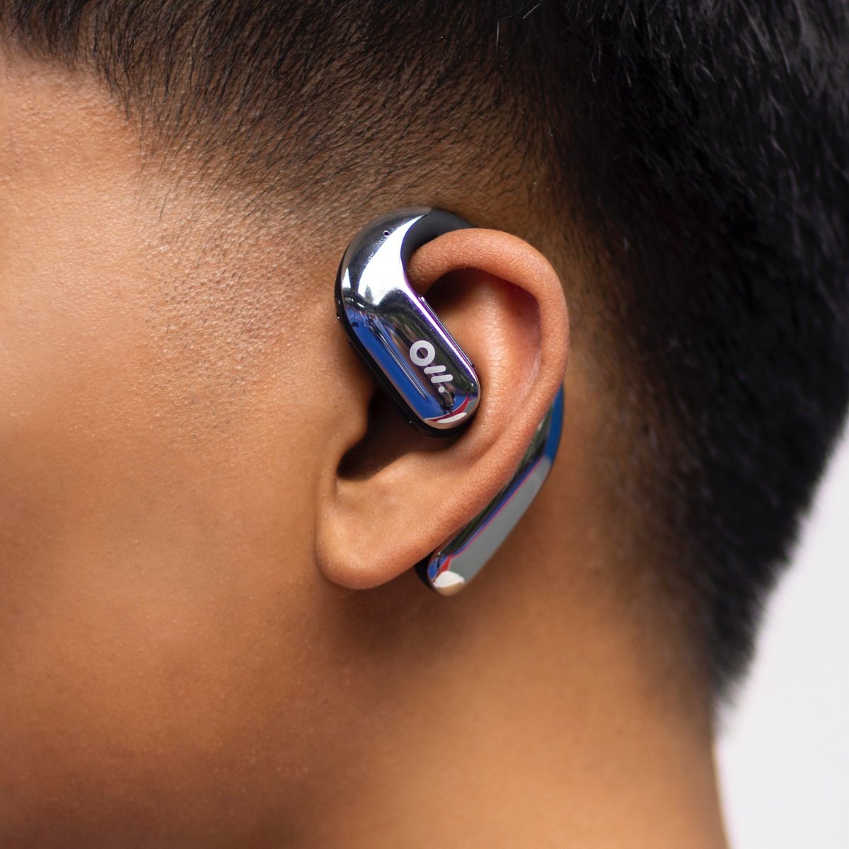 Oladance_OWS's tweet photo. A new definition of listening.β‘οΈ The OWS Pro rests gently on top of your ear, never intruding your audio experience. Explore a new reality in Luminous Titanium at https://t.co/Bj79zNTeyy #OWSPro #CreatingSoundToLiveWith #oladance https://t.co/j8OTmv9h54
