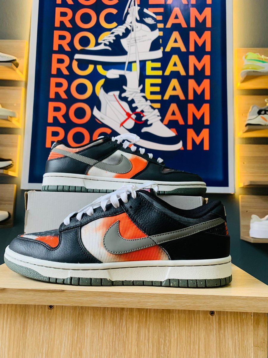 RocTeam2023's tweet photo. Nike Dunk Low Graffiti Pink/ Red/ Navy

Size: 8/9

Price: MK120, 000

Contact: 0997 79 47 62

Location: Blantyre| Apollo Arcade| ROC Team Shop | 

We send outside BT

More items in-stock
Visit our shop &amp; check our pages for more

#onthetoes https://t.co/byeViuuS2E