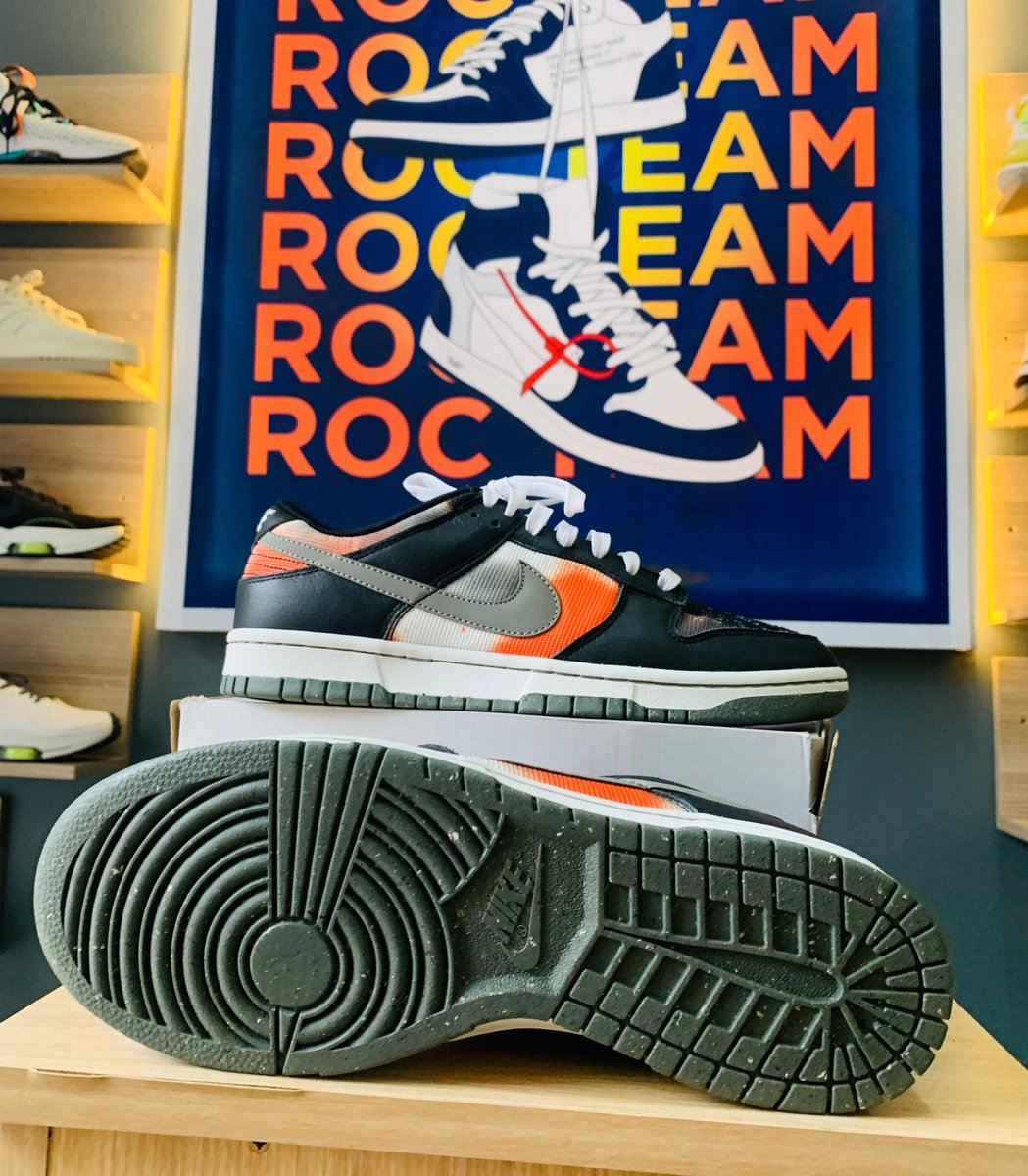 RocTeam2023's tweet photo. Nike Dunk Low Graffiti Pink/ Red/ Navy

Size: 8/9

Price: MK120, 000

Contact: 0997 79 47 62

Location: Blantyre| Apollo Arcade| ROC Team Shop | 

We send outside BT

More items in-stock
Visit our shop &amp; check our pages for more

#onthetoes https://t.co/byeViuuS2E