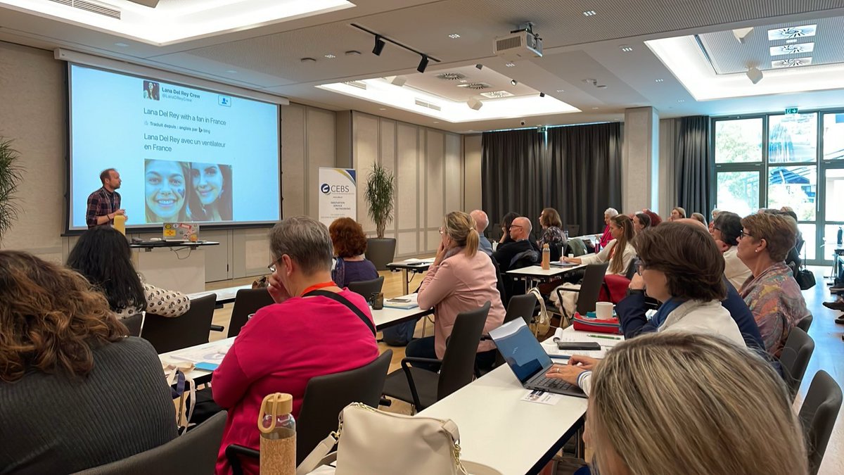 CebsAustria's tweet photo. Mit der letzten Keynote ist nun das #sprachenforum2023 auch zu Ende.
Danke an @bildungshipster für den super Vortrag und Einsatz 🤩🤩🤩 https://t.co/0xmgSNb6js