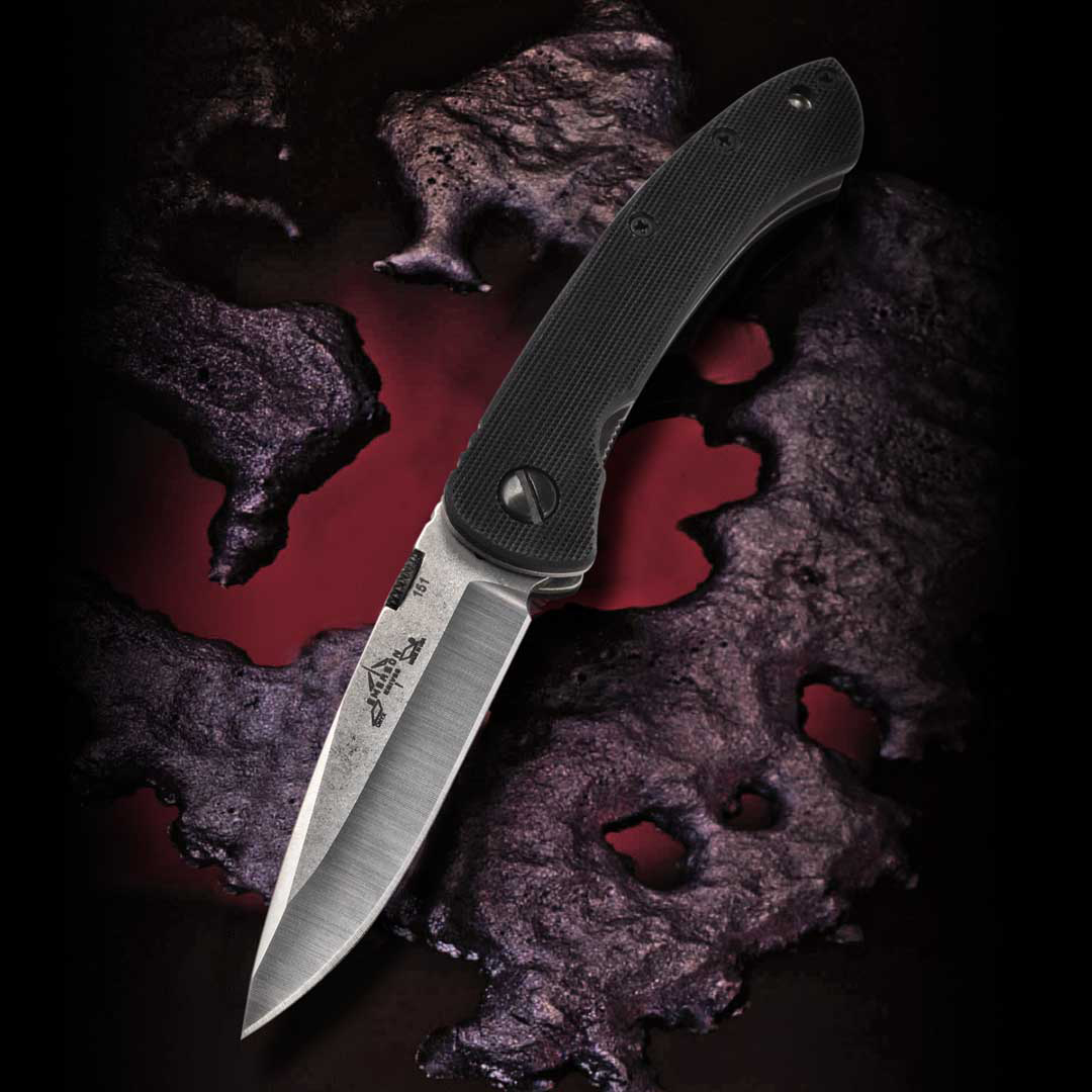 Emerson_knives's tweet photo. The Onyx.... What are your thoughts?
.
.
.
.
.
#finallybackinstock #emersonknives #emersonknivesonyx #MADEINTHEUSA https://t.co/cwXEqmLz68