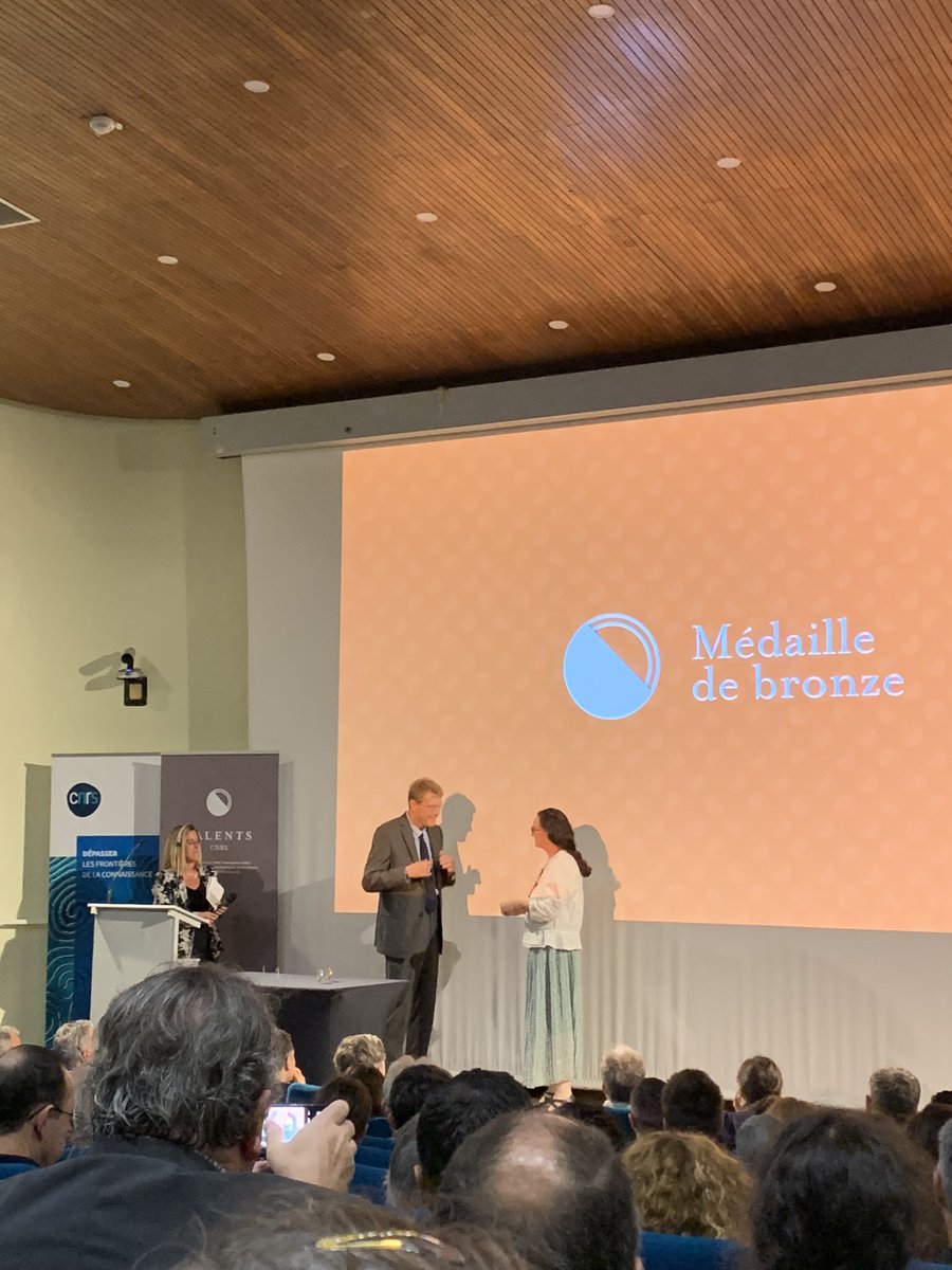 Félicitations à notre lauréate Hélène Launay du laboratoire BIP02 pour cette médaille de bronze <a href="/CNRS_dr12/">CNRS Provence et Corse</a>. Un plaisir de l’avoir en tant qu’encadrante ✨