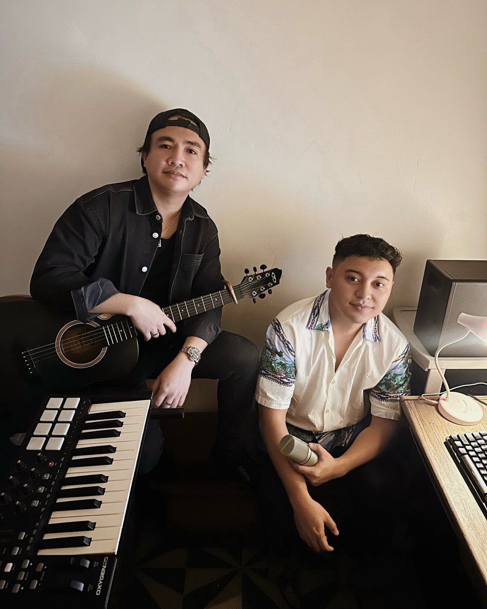 hometownkds's tweet photo. Hi! We're dropping a live performance video on Friday. Also, don't forget to pre-save our upcoming single "Panamilit", https://t.co/Hyasn4NuXN https://t.co/B0Y7kbo9F3