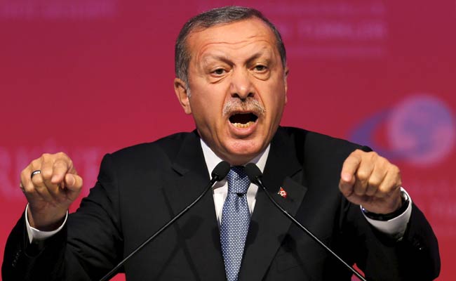 Megatron_ron's tweet photo. BREAKING:

Erdogan: "Hamas is not a terrorist organization, it is a group of mujahideen who are fighting to protect their lands!"

From here I appeal to Israel and the whole world. Israel, you can consider Hamas a terrorist organization. The West owes you a lot. But Türkiye doesn't owe you anything. Hamas is not a terrorist organization, it is a group of mujahideen who are fighting to protect their lands! - he said.