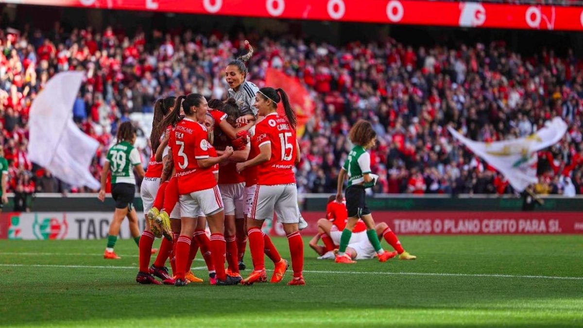 Benfica vai disputar jogo da Champions feminina no Estádio da Luz