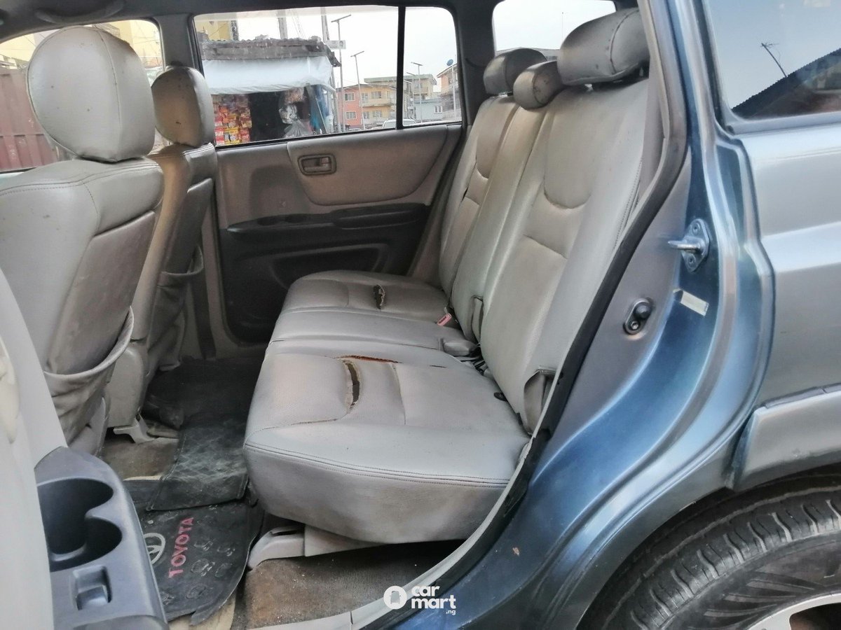 2002 Toyota Highlander

*For Price, More Picture, Negotiate with the owner/Dealer>> Visit our website>>*
carmart.ng/2002-toyota-hi…

 Location: Surulere
Negotiable
Body TypeSUV
ModelHighlander
Car BrandToyota
Year2002
Petrol TypeFuel
TransmissionAutomatic