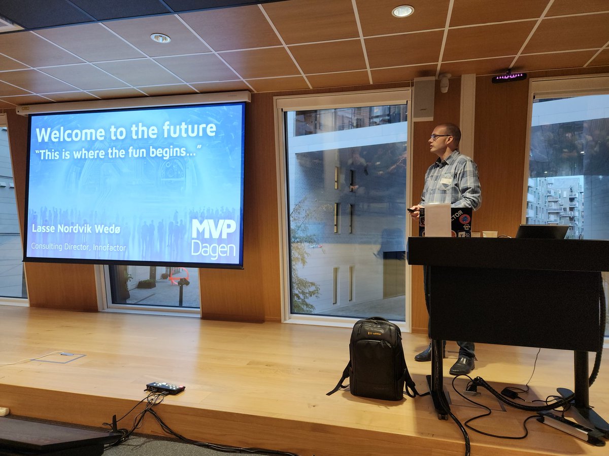 First session with @lawedo at <a href="/MVPDagen/">MVP-Dagen</a> today at the <a href="/MicrosoftNorge/">Microsoft Norge</a> offices. going to be fun! #MVPDagen