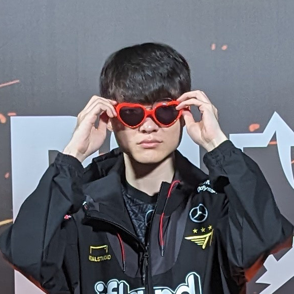 圖 lolesports 推特 滿滿的 Faker