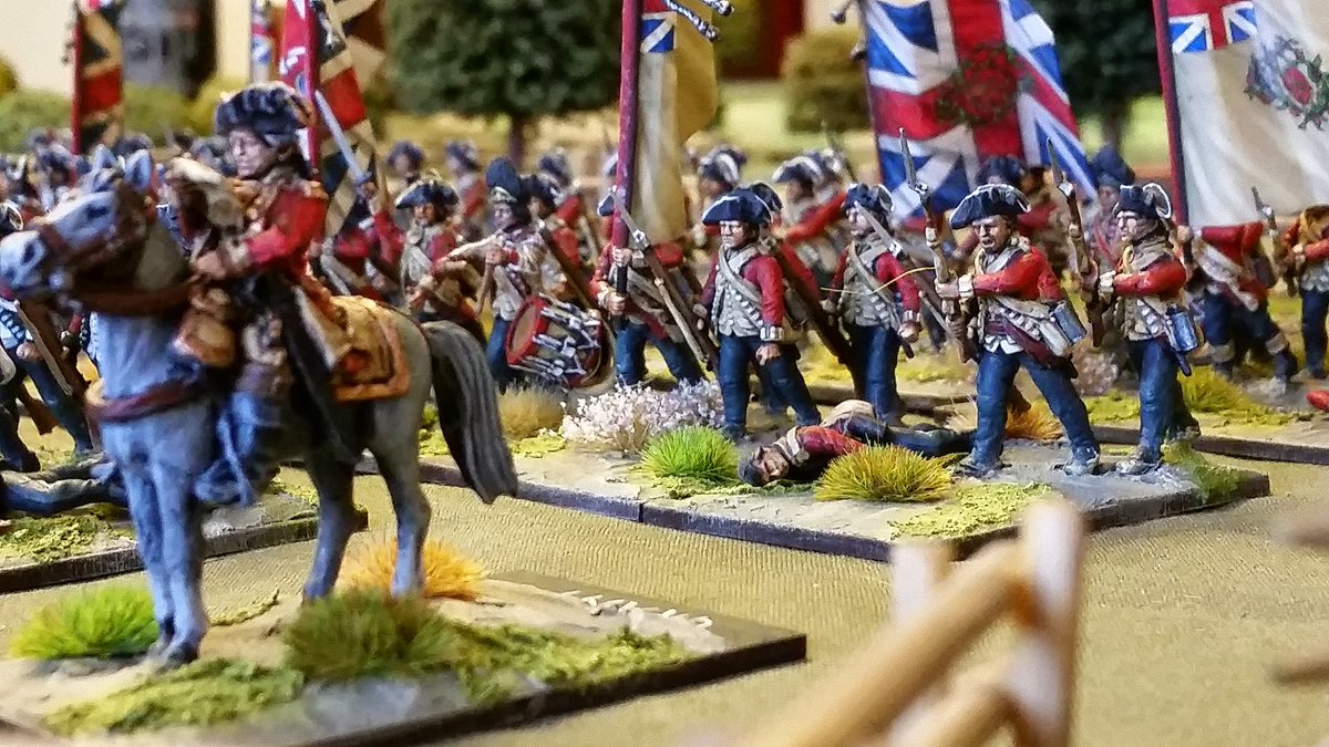 Getting ready for the weekend, #28mm Perry #British #AWI Infantry doing a bit of pre game drill #wargames #tabletopgaming #wargaming #tabletopgames