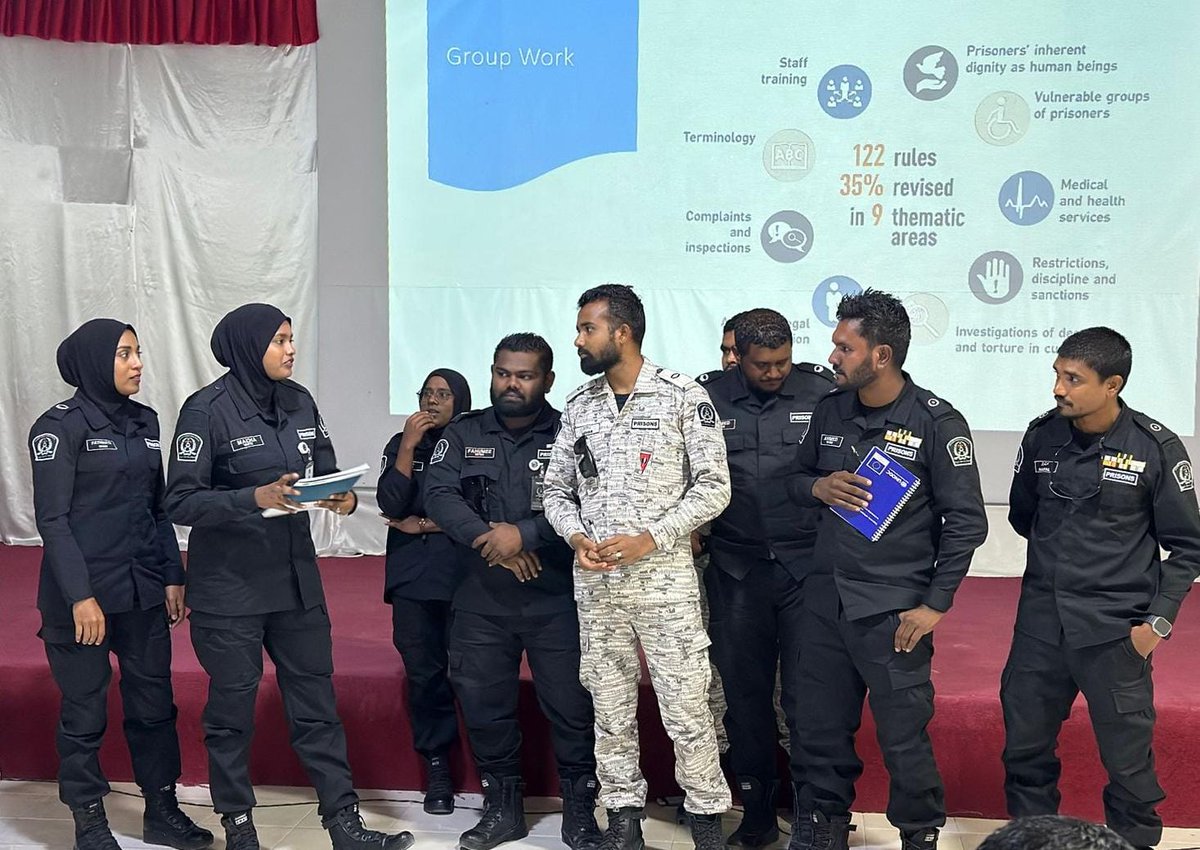 UNODC_BMB's tweet photo. #HappeningNow! @UNODC_MCP 3️⃣rd training on Preventing Violent Extremism (#PVE) in places of detention for @CorrectionsMv in #Maldives🇲🇻. Sessions focused on the application of #MandelaRules, #BangkokRules &amp; #TokyoRules! 
More to come! 📢
@EU_FPI 🇪🇺 #EUForeignPolicy 
#PrisonReform https://t.co/f6crZiGHbD