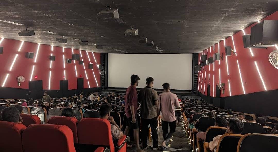 ShanmugaCinemas's tweet photo. Hello #Chennai Peoples, We are Happy to Announce that Our #Moolakadai #ShanmugaTheatre is Now Renovated with Brand New Cushion and Couple Seats, Also We are Upgraded to 4K & Dolby Atmos to Give U Best Picture & Sound Quality, #Leo is our 1st Film after Renovation, Support us 🙏❤️ https://t.co/7useC6J2TM