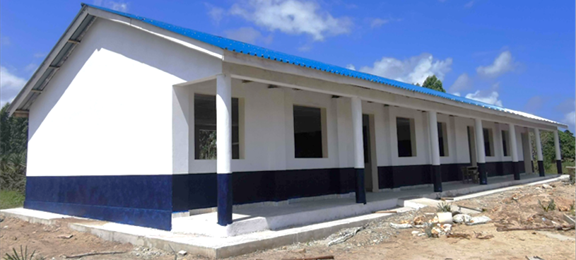 #Mining4development: Construction of 3 classrooms at Duncan Ndegwa Primary School.

#Servingourcommunity #Changinglives #Education #Mining #Mineralsands