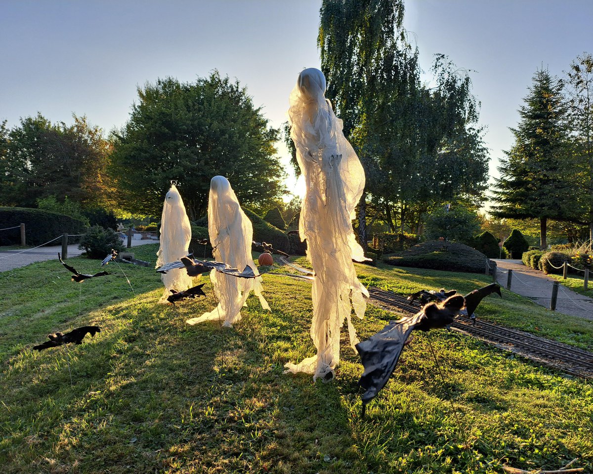 Pour Halloween, pensez aux terribles billets mini 👻 
Le billet adulte au prix du billet enfant en réservant votre billet au plus tard 5 jours avant votre visite ! 
 👉 franceminiature.fr/fr/tarifs-en-l… ⚠ Offre exclusive sur notre site internet.