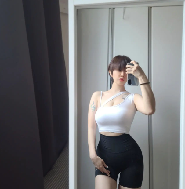 你不知道的快乐有很多，女女的快乐算一种