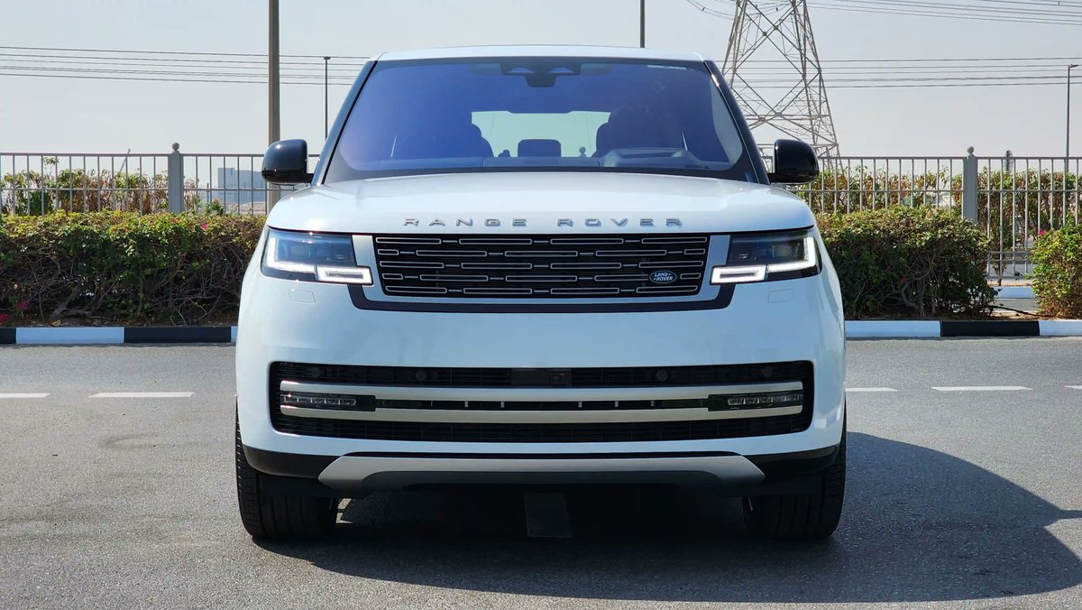 CarsAlwan's tweet photo. The 2023 Range Rover HSE embodies the pinnacle of luxury and performance in the world of SUVs. The HSE is equipped with advanced driver assistance systems, ensuring a safe and convenient driving experience.https://t.co/u5rxZ798Jm… #rangerover #luxurysuv #luxurycars #alwan #dubai https://t.co/Hsr8iahZkO