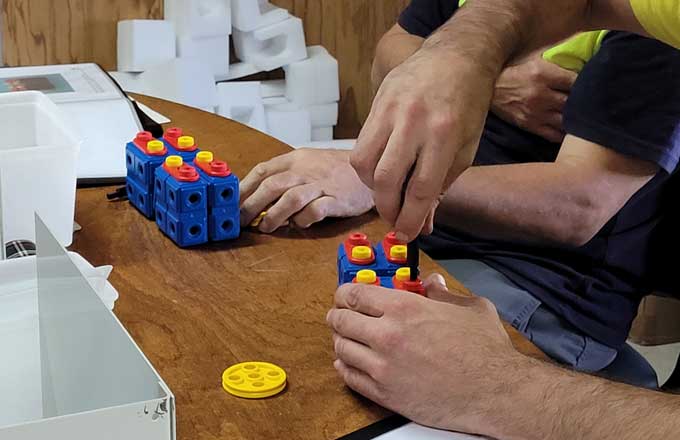 Forestopic's tweet image. Recrutement #forêt-#bois. Le @GroupeThebault  présélectionne les candidats sans regarder leur CV
forestopic.com/fr/yes-i-wood/…