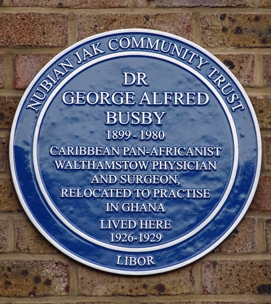George Busby (1899-1980), surgeon. Dr Busby lived at 66 Erskine Rd, Walthamstow 1926-29. A GP in pre-NHS years, he was well known for helping local people to receive healthcare during hard times 📸 Plaque is.gd/jeYak3 Portrait is.gd/2hrEA5 #BlackHistoryMonth