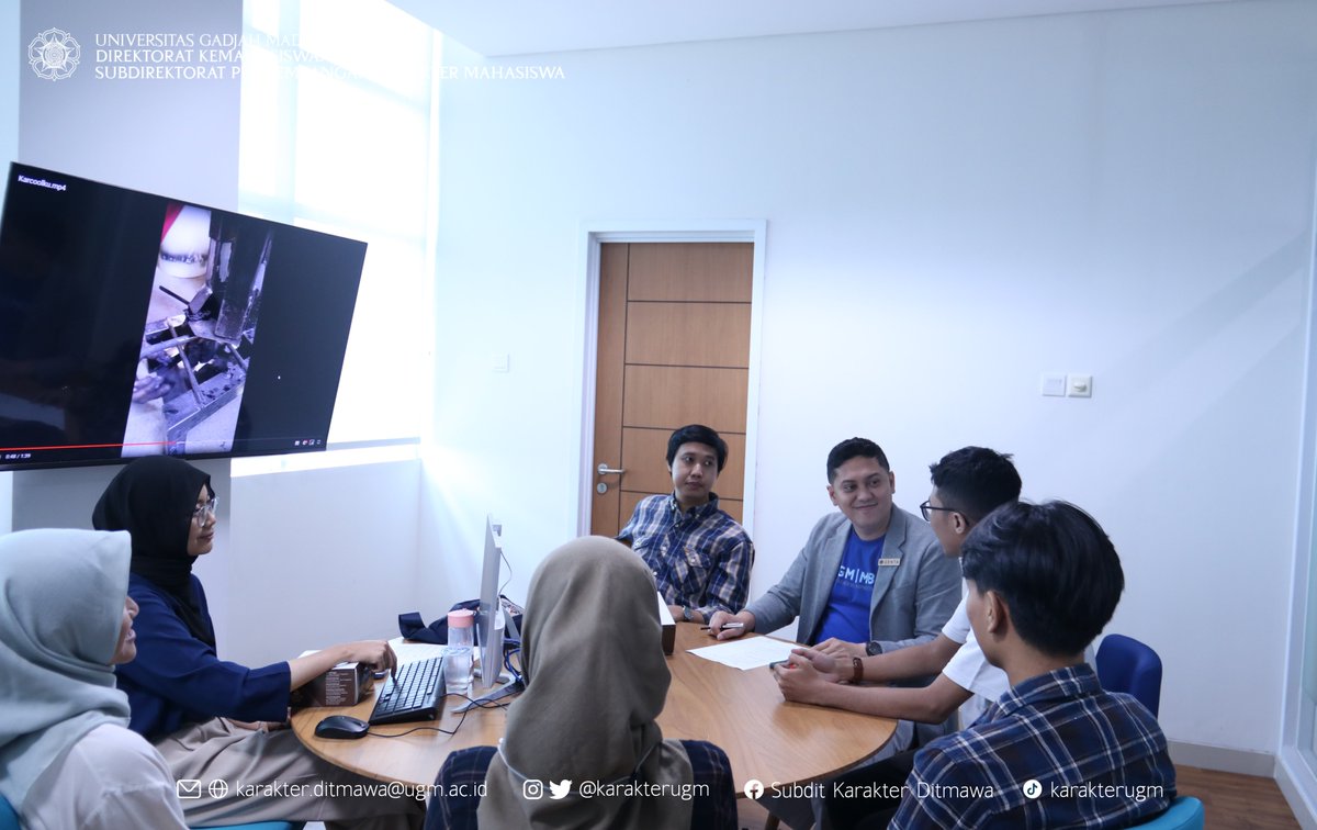 karakterugm's tweet photo. MONITORING DAN EVALUASI PROGRAM KEWIRAUSAHAAN UGM 2023

Halo, #SobatKarakter!
Subdirektorat Pengembangan Karakter UGM telah melaksanakan Monitoring dan Evaluasi untuk peserta Program Mahasiswa Wirausaha (PMW) UGM dan peserta Gebyar Wirausaha Muda Unggul Bersama BCA. https://t.co/4s3LKVPNmB
