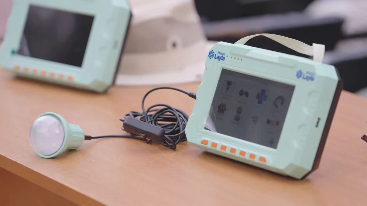 szdaily1's tweet image. #InDepth As mobile phones, desktop and laptop computers become more ubiquitous in daily life, another useful tool is a #tabletcomputer, as it complements the aforementioned devices. In #Kenya, a #solarpowered tablet plays a more important role than most conventional #tablets do.…