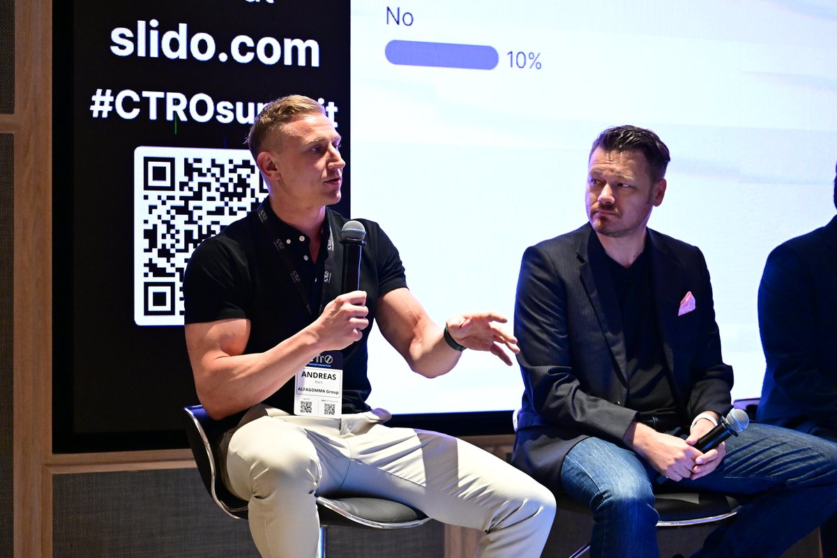 #ChiefTransformation - The final session is Zhu Kuang Lee, #HSBC, Ingo Laubender, #foodpanda, Andreas Kurz, #Alfagomma &amp; Zori Zafirova, #Daraz as they discuss "How to Unify Scattered Technologies in Your Organisation to Help Business Thrive" 🎉

📌 Agenda: cxoinnovation.com/ctro-singapore…