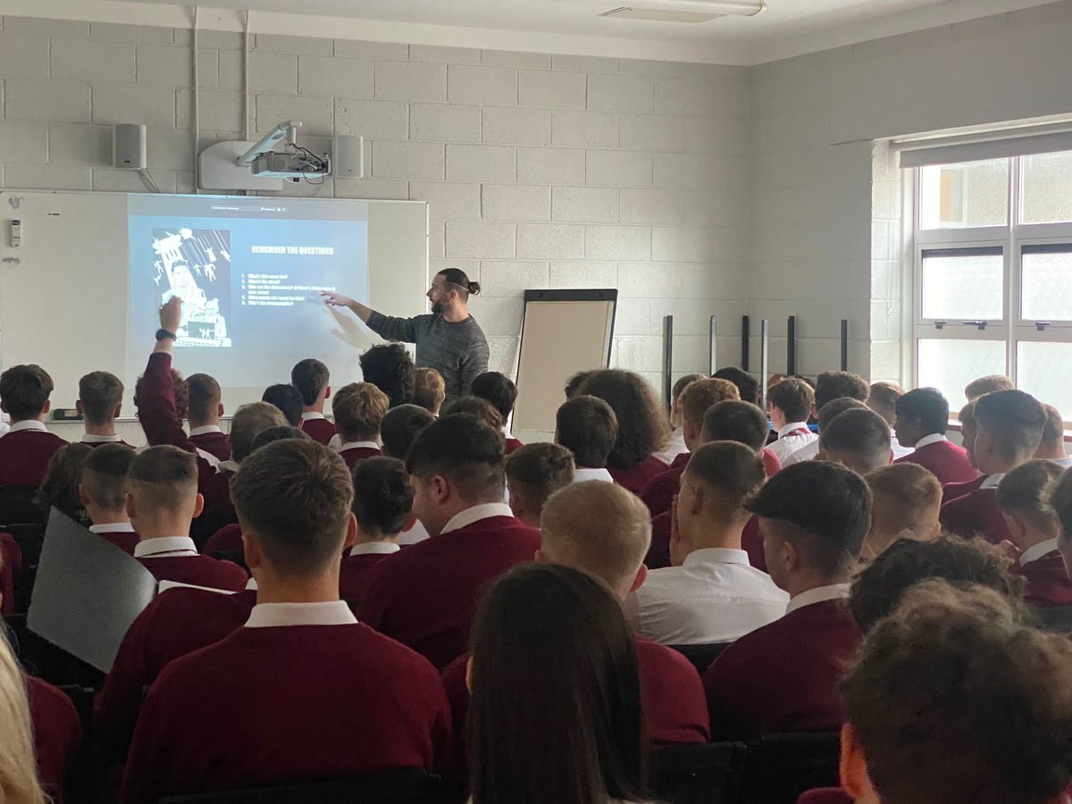 Thanks to past pupil Ben Hennessy for coming to speak to TYs last Monday about the world of animation and illustration. Ben spoke about how to design a comic book and to make it as eye catching as possible, and about working for exciting companies such as Nickelodeon and Marvel