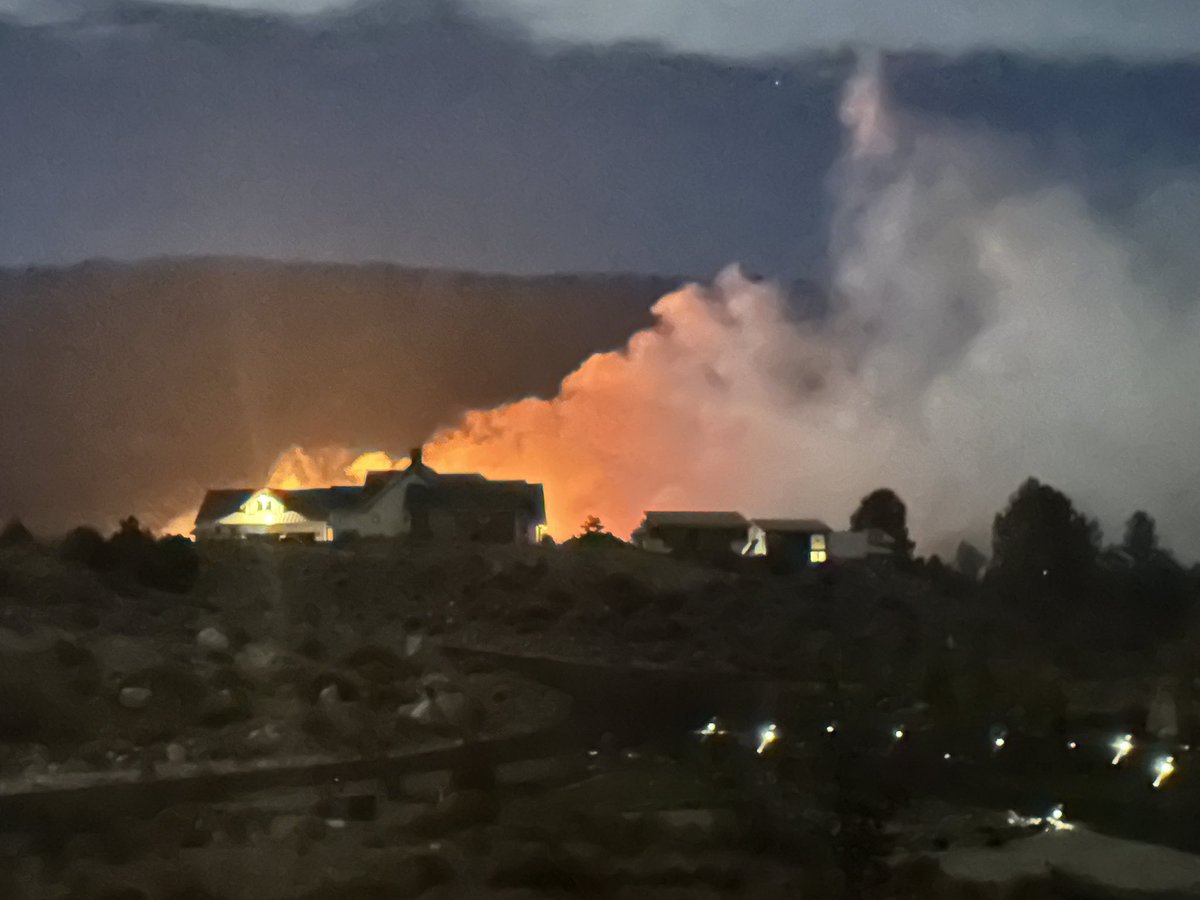 laurelstout's tweet photo. @KTVN I called 911 at 11:28pm, they had no engines on scene and it was growing fast! View from my home in Verdi. https://t.co/ZEoIxUhmjF