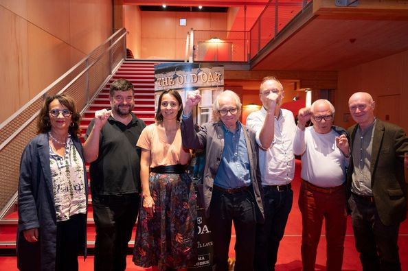 PirrottinaM's tweet image. Le 2 octobre, Ken Loach était pour la 1ère fois à Montreuil, à l’invitation de la CGT, pour présenter son film The Old Oak. Il a pu dialoguer avec la responsable de la CGT Sophie Binet et avec le public.
L'interview dans le Montreuillois n°166 page 21: bitly.ws/Yd9K