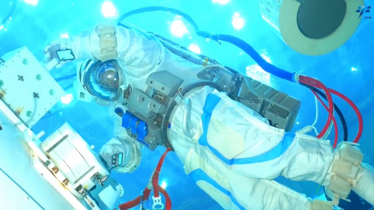 wulei2020's tweet image. How did #Shenzhou17 crew carry out their trainings?
China has released photos and videos of their daily trainings.
(Photo Credit: #CMSA)