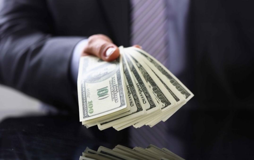 Commerciaux : combien de temps rester en poste pour maximiser ses revenus ? bit.ly/3tROvlK