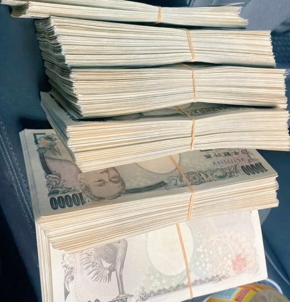 px13lll's tweet photo. 10月中にどーしても【２００万円】欲しい方いますか？

借金返済
車代
スマホ代
家賃の支払い

お困りの方に【２００万円】
必ず私が力になります！

★フォローと
★過去ツイすべてのリツイート
これだけで受付完了✨

【現金、PayPay、ビットコイン】
から希望を選んでコメントとDMして下さい！！ https://t.co/3boPPeUSqR
