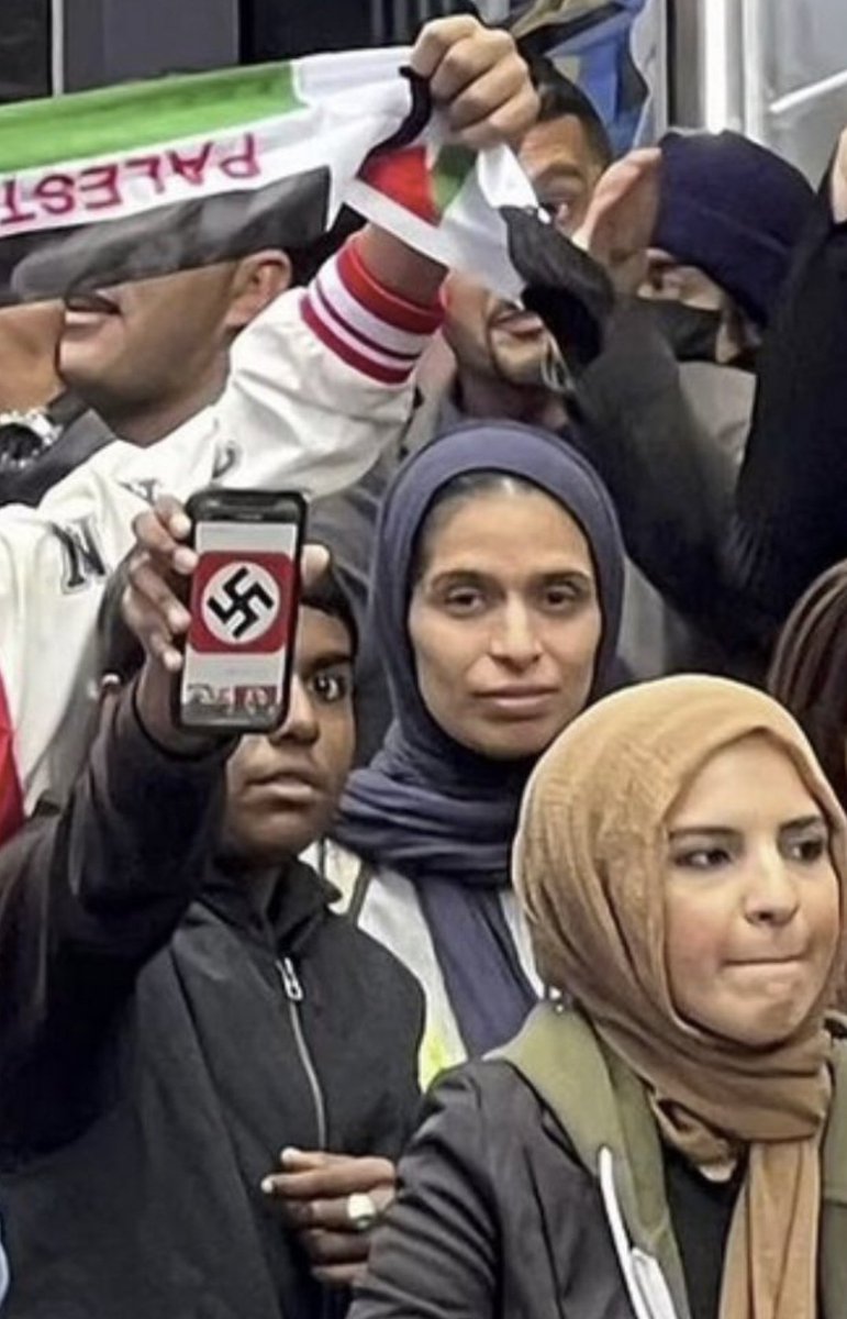 Ldomi31's tweet image. Si, @CNEWS @PascalPraud #hdpro, on pouvait passer à autres choses ??? Entre #hervouet qui monopolise les débats, et le sujet qui est redondant c'est pénible.
Il se passe des choses en France aussi.