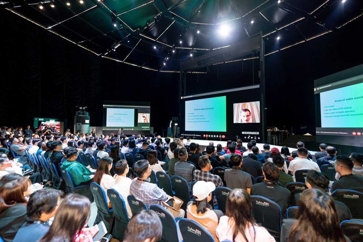 I always say that it’s never an easy task to organise a conference, especially for a young team in the space like us. However, the more we felt vulnerable through the journey, the more we realised the immerse support actually surrounding us. #EthHongKong