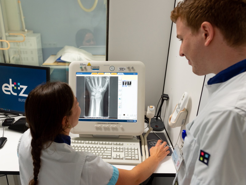Heb je een verwijzing van je huisarts om een röntgenfoto te laten maken? 🖥️ In jouw digitaal patiëntendossier MijnETZ maak je vanaf nu eenvoudig een afspraak. Lees meer via etz.nl/Over-ETZ/Nieuw…