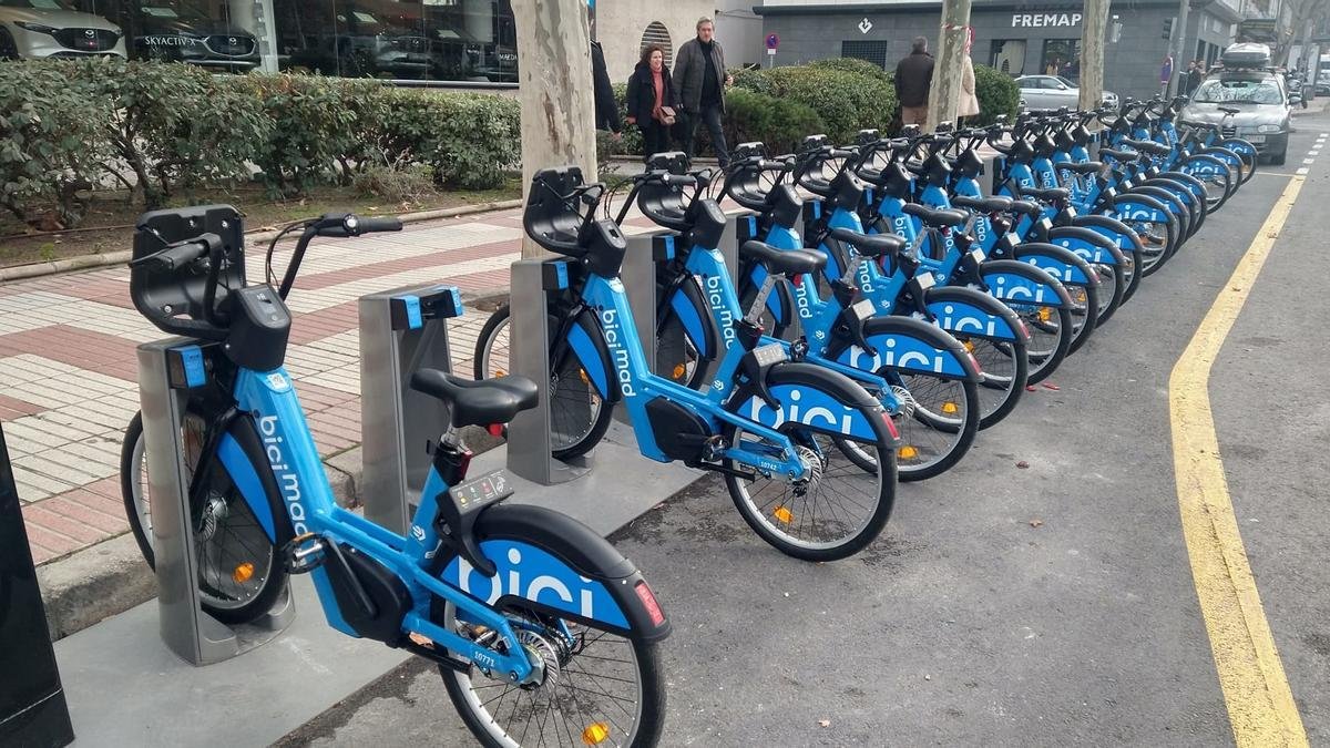 Traemos noticias frescas de BiciMAD, resolviendo bastantes dudas y problemas que nos vais comentando.

Atención al hilo-&gt;