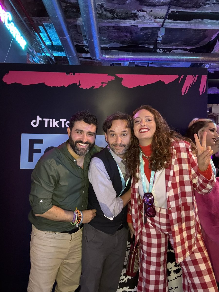 TLCSinSpoilers's tweet photo. Ayer pude asistir al evento #ForYouFest que organizó @TikTok_ES y disfruté mucho. ¡Estas cosas me hacen muy feliz! https://t.co/8M4qZ4bsxB