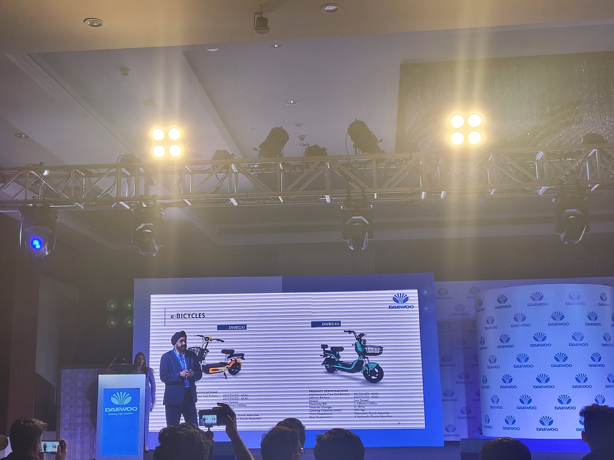 Alisha2494's tweet image. #Daewoo is returning to India - this time not with with cars like the Cielo or Matiz - but with automotive batteries, solar panels, home inverters and UPSses &amp;amp; eventually a clutch of consumer electronics and appliances. Indian brand #Kelwon to license tech from Daewoo. @livemint