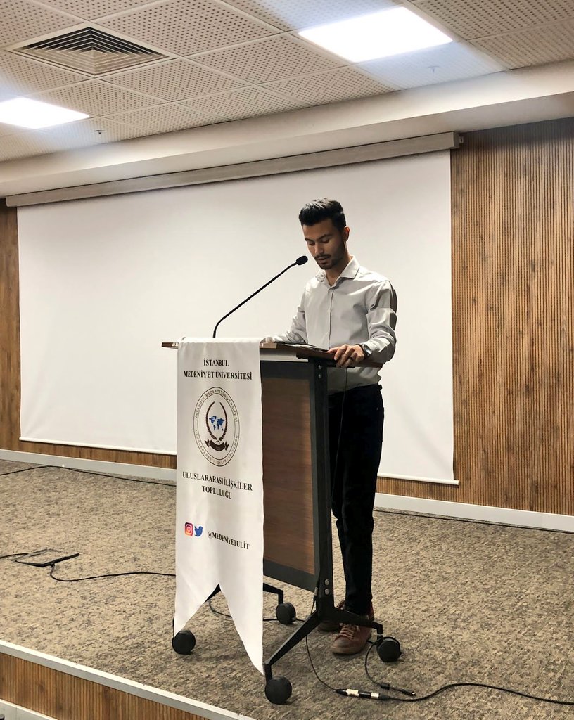 omerdk06's tweet photo. Uluslararası İlişkiler Topluluğu olarak "Aksa Tufanı Bağlamında Filistin-İsrail Savaşı" konulu panelimizi gerçekleştirdik.

Yaşanan son gelişmeler ışığında Ortadoğu'nun en hassas konularından biri olan Filistin ve İsrail Savaşı'nın siyasi, insani ve hukuki boyutlarını irdeledik. https://t.co/6dTlsNgQmO