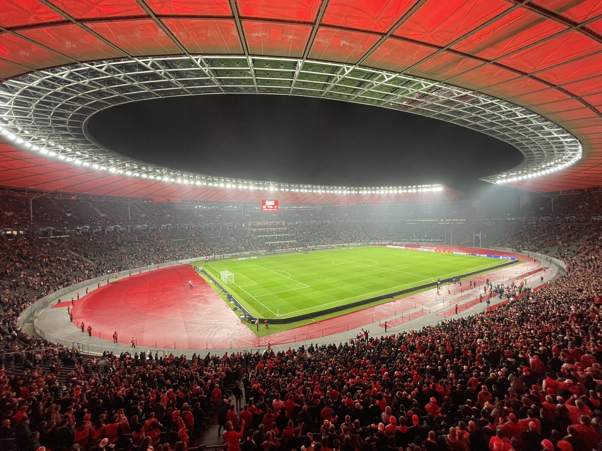 torbote's tweet photo. Union Berlin verliert auch das dritte Spiel der Champions League mit 0:1 gegen den SSC Neapel. Support war Weltklasse! #FCUSSC https://t.co/SRHdpdq3cH