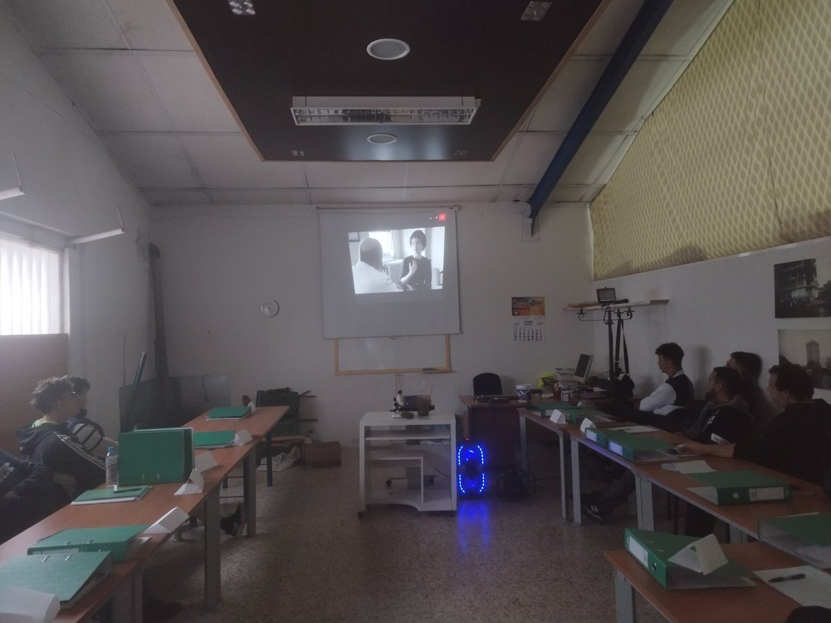 Viendo la película de #TempleGrandin. Porque ser diferente es genial.